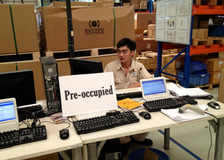 Lulu Li 李心路, Pre-occupied panel at a monitoring desk